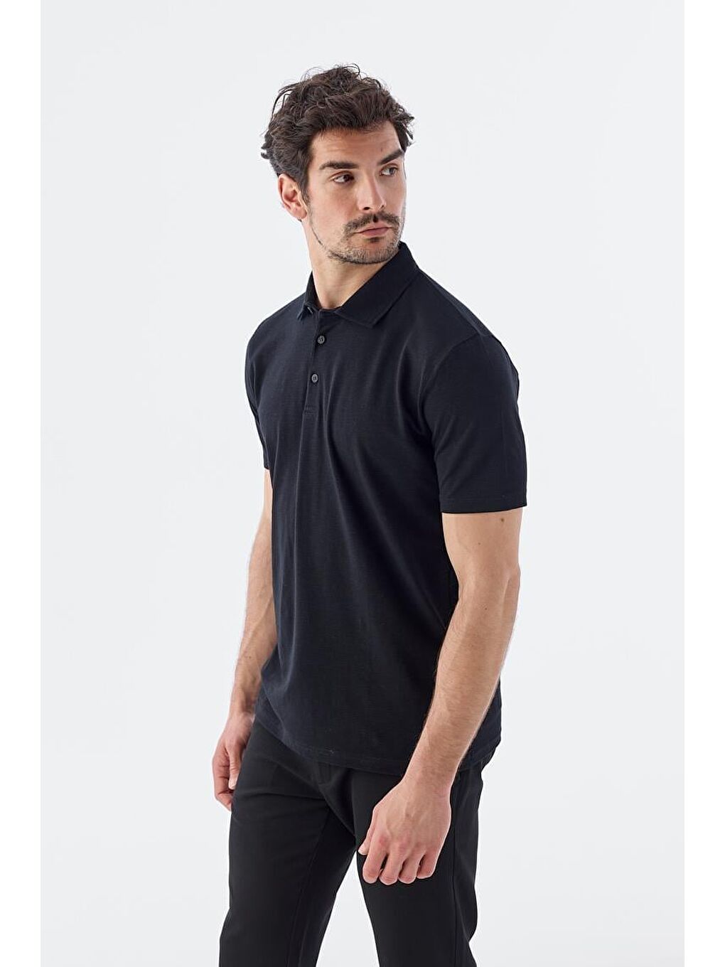Siyah Düğme Detaylı Slim Fit Polo Yaka T-Shirt