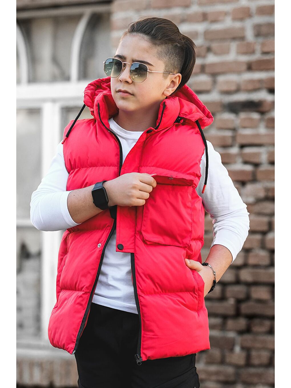 Kırmızı Erkek Çocuk Kapaklı Cepli Şişme Yelek YLK.2003-3