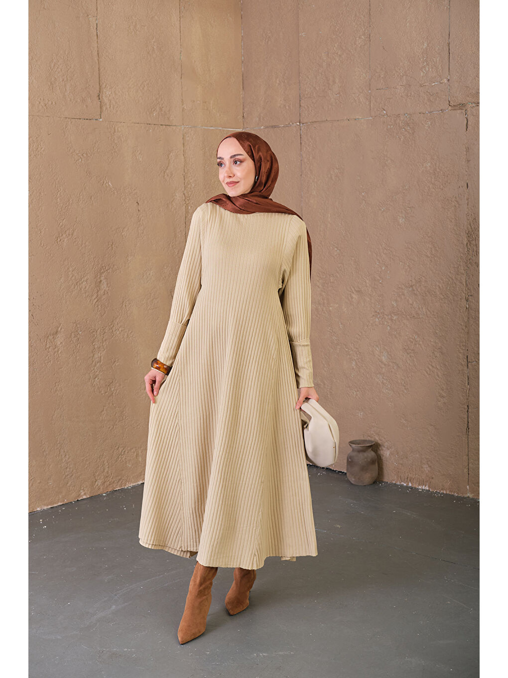 Ekru Kendinden Desenli Triko Elbise Krem