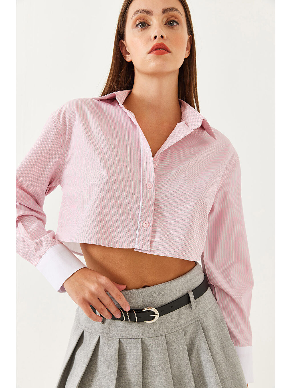 Pembe Kadın Asimetrik Çizgili Manşet Detaylı Crop Gömlek-2