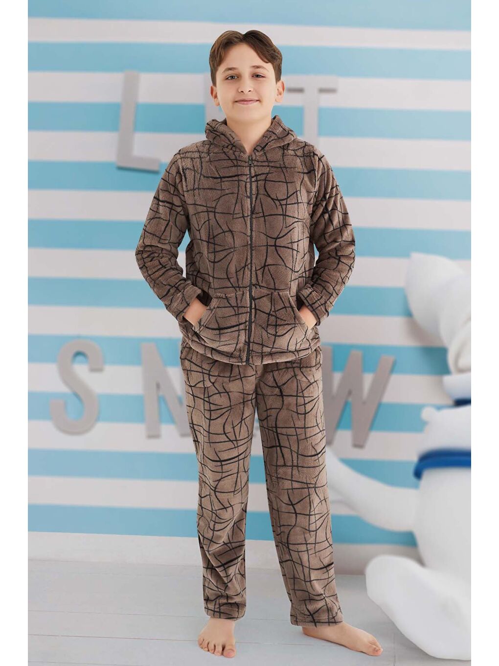 Erkek Çocuk Polar Pijama Takımı 240520 Kahverengi-2