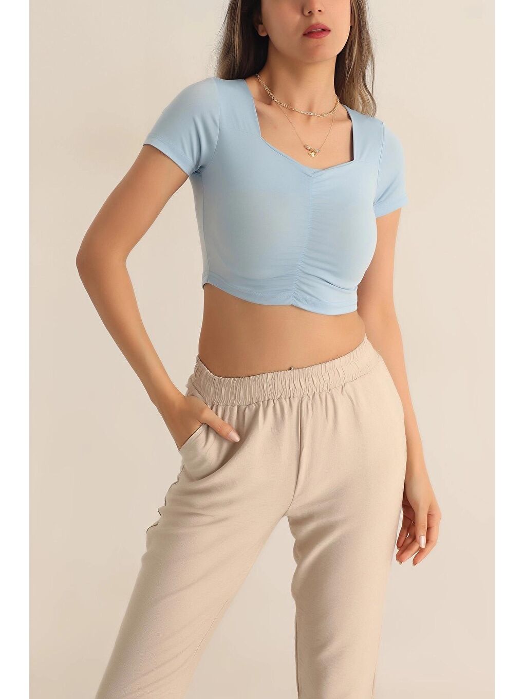 Mavi Ön Büzgülü Sendy Crop Bluz