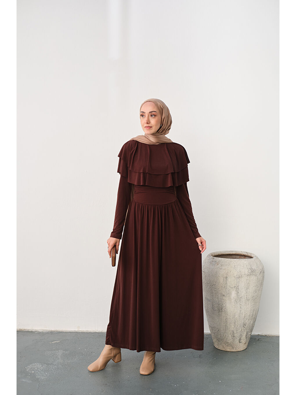 Kadın Omuz Fırfır Detay Elbise Kahverengi