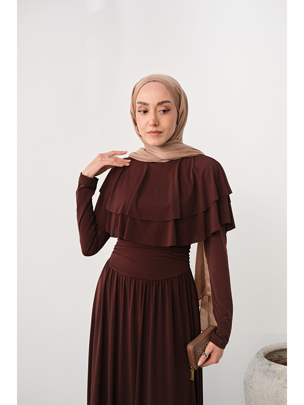 Kadın Omuz Fırfır Detay Elbise Kahverengi-1