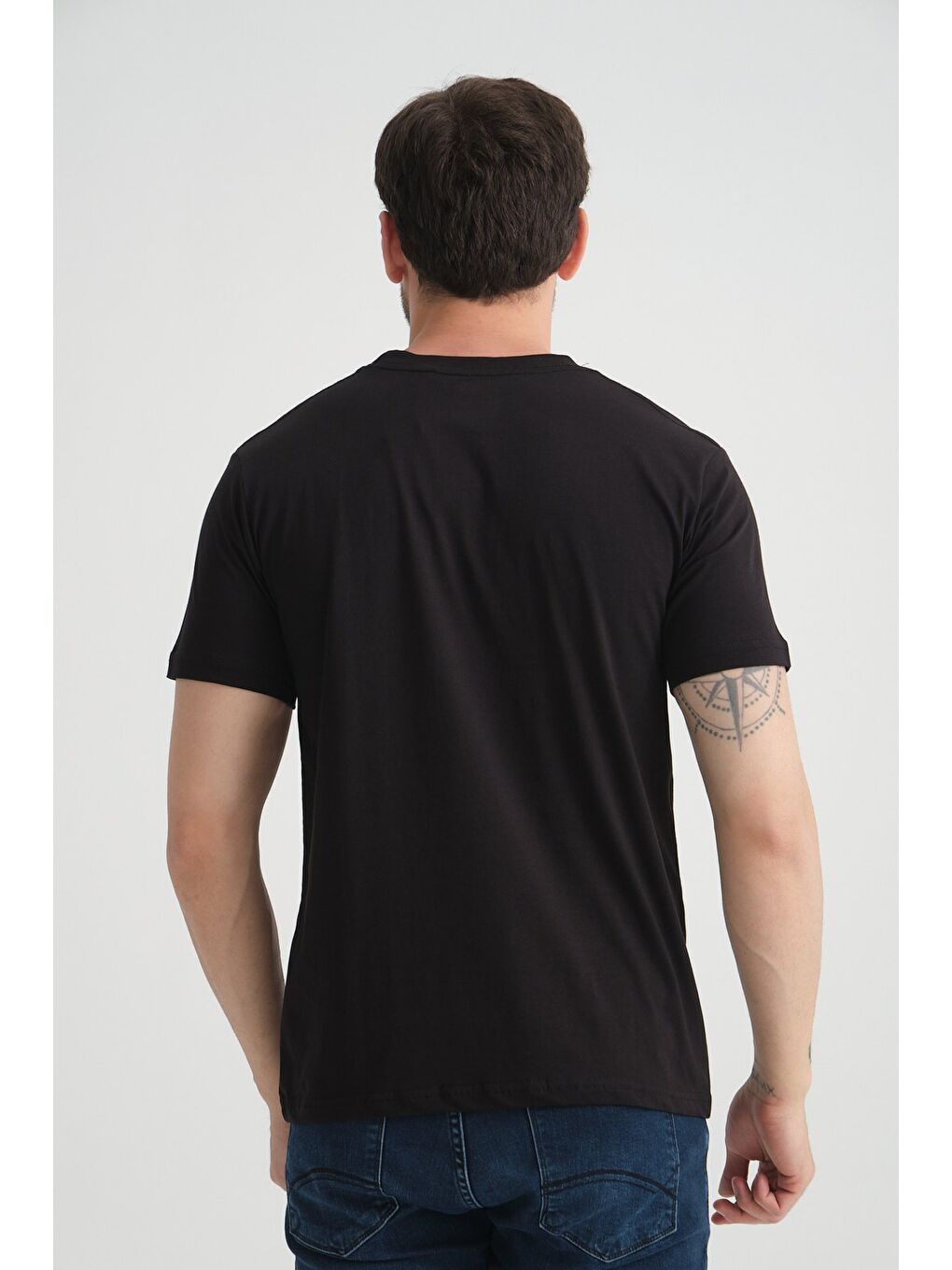 Siyah Erkek T-Shirt %100 Pamuk Nefes Alan Bisiklet Yaka Regular Fit-2