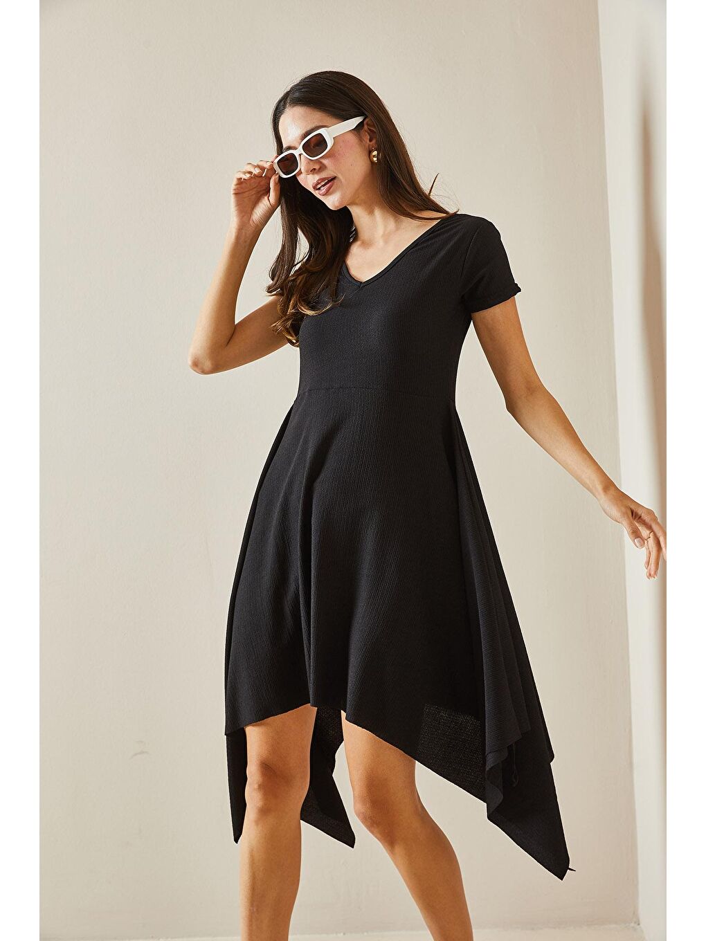 Siyah Asimetrik V Yaka Örme Midi Elbise 5YXK6-48529-02-3