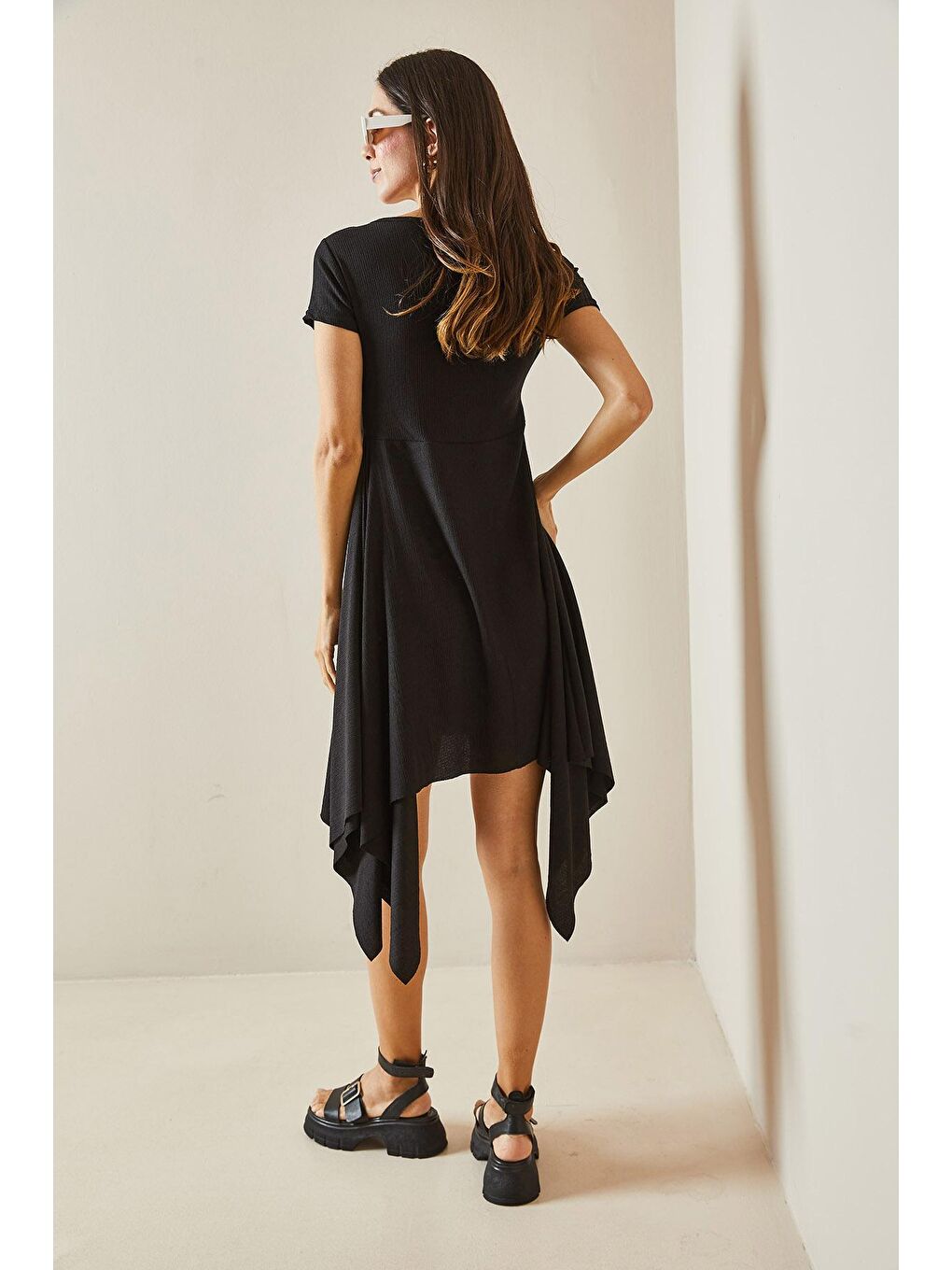 Siyah Asimetrik V Yaka Örme Midi Elbise 5YXK6-48529-02-4