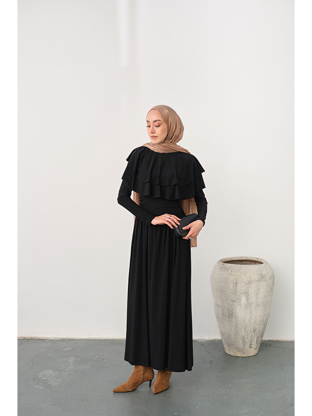 Kadın Omuz Fırfır Detay Elbise Siyah-2