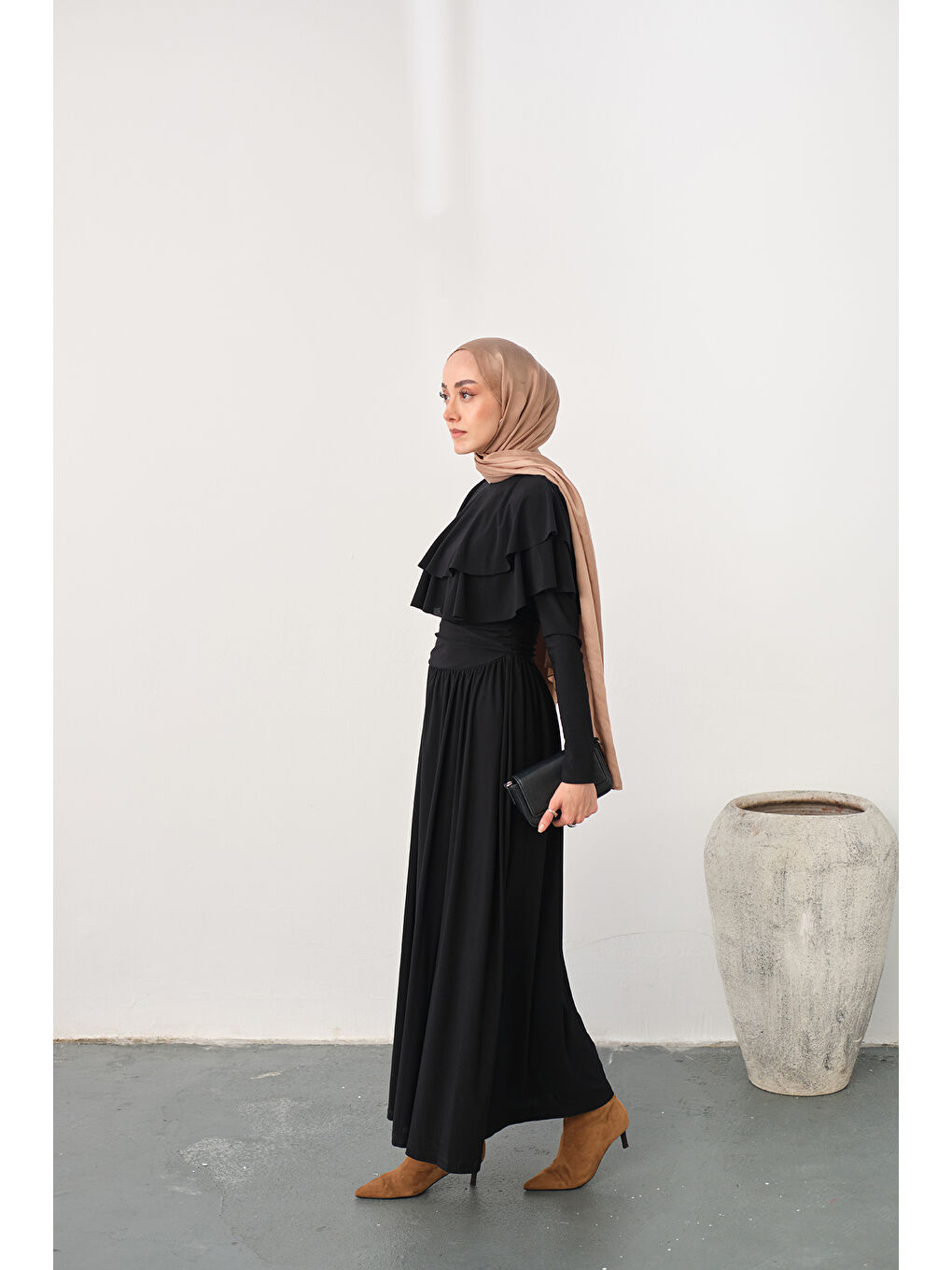 Kadın Omuz Fırfır Detay Elbise Siyah-3