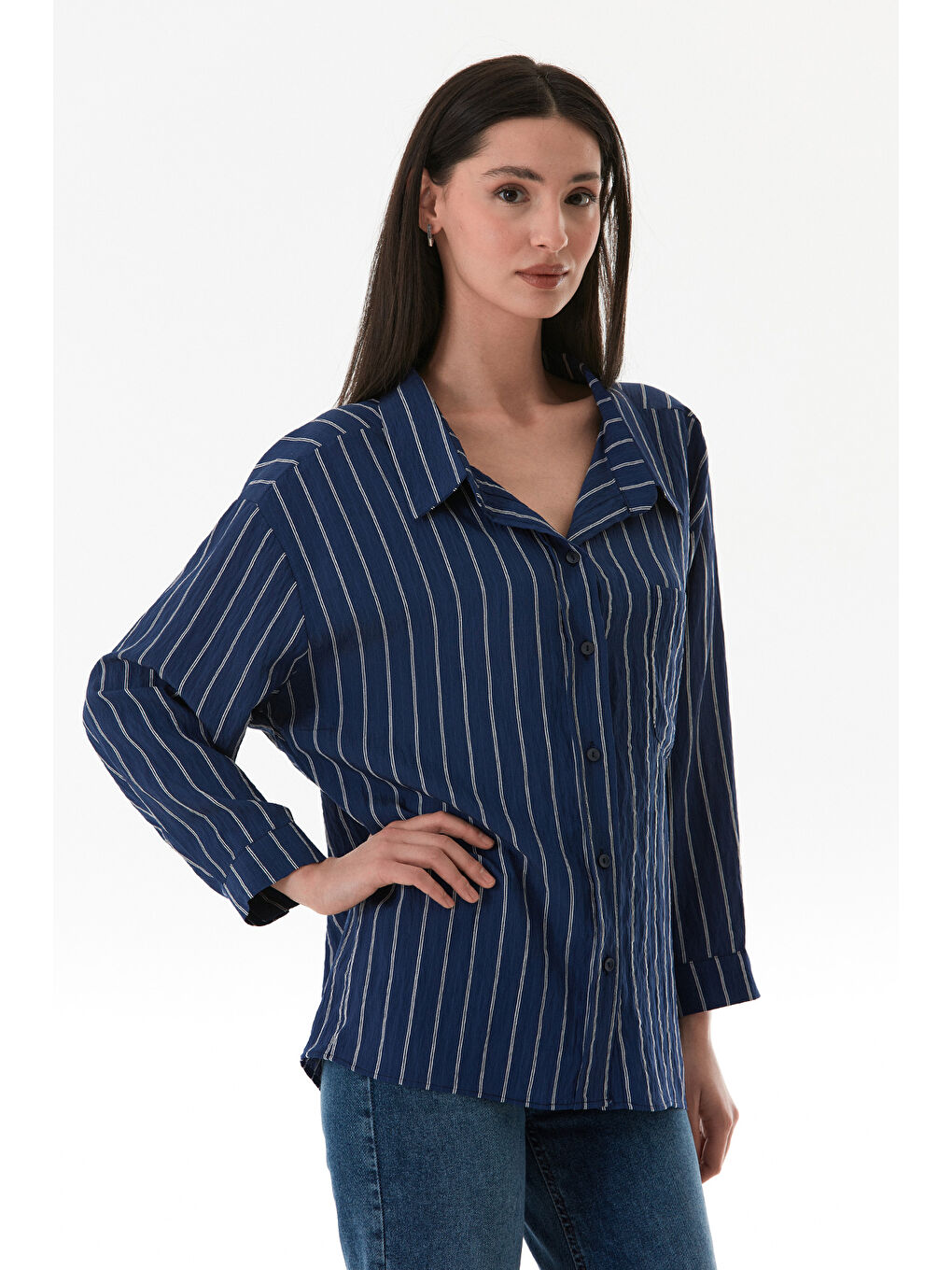 Lacivert Çizgili Krep Kumaş Tek Cepli Arkası Uzun Salaş Gömlek-2