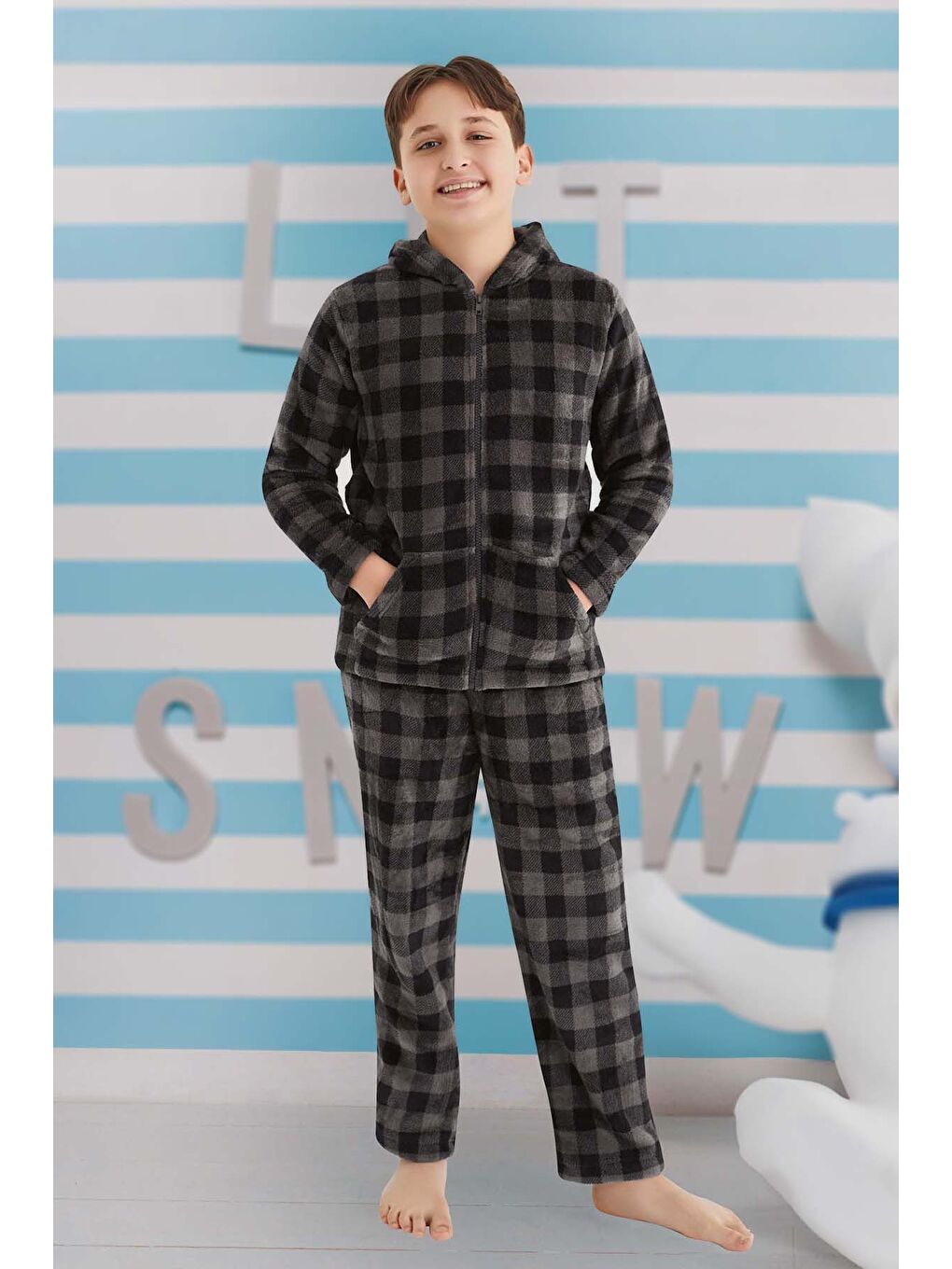Erkek Çocuk Polar Pijama Takımı 240526 Siyah