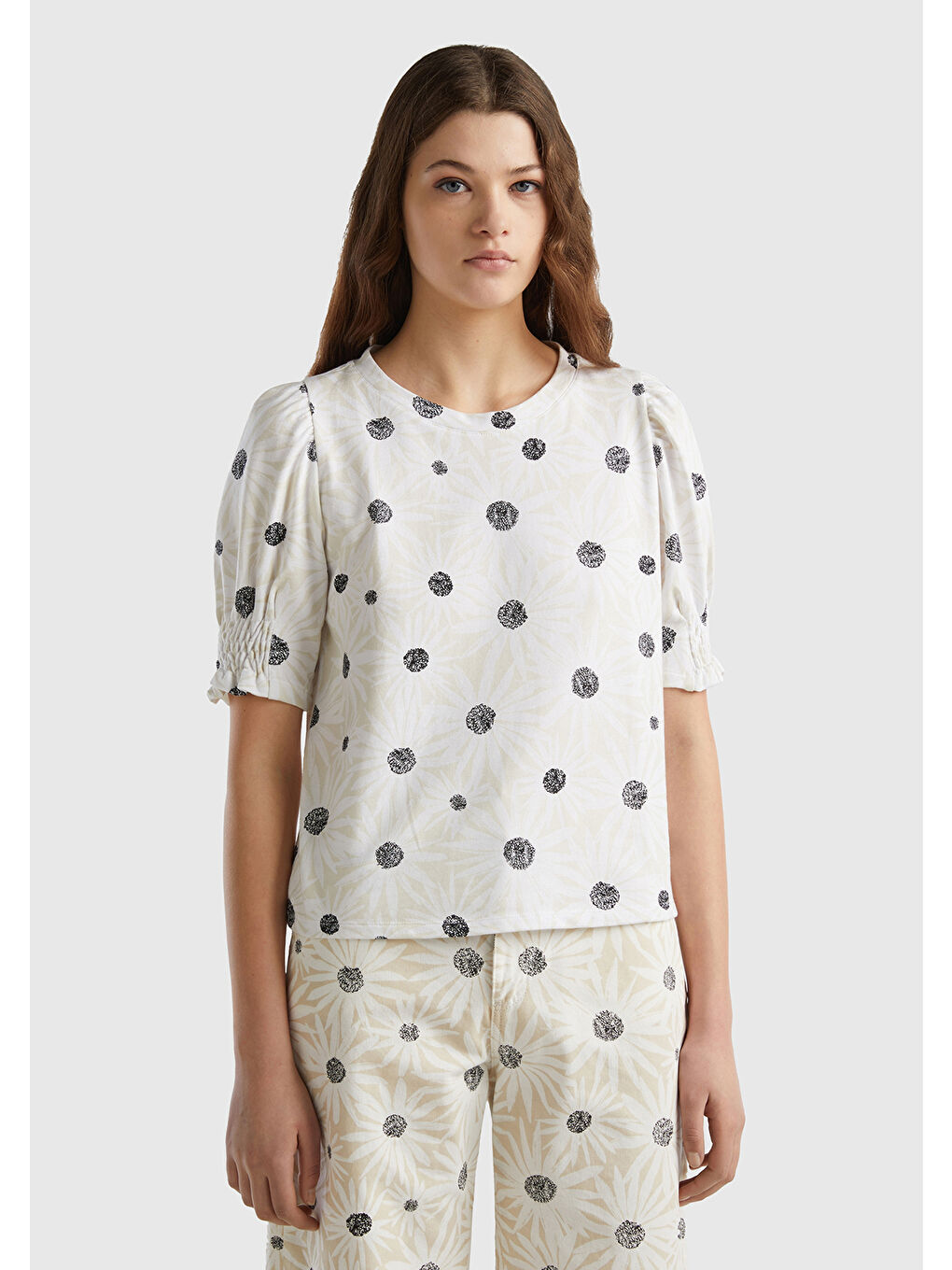 Kadın Beyaz Mıx %100 Pamuk Desenli Bisiklet Yaka Balon Kol Tişört