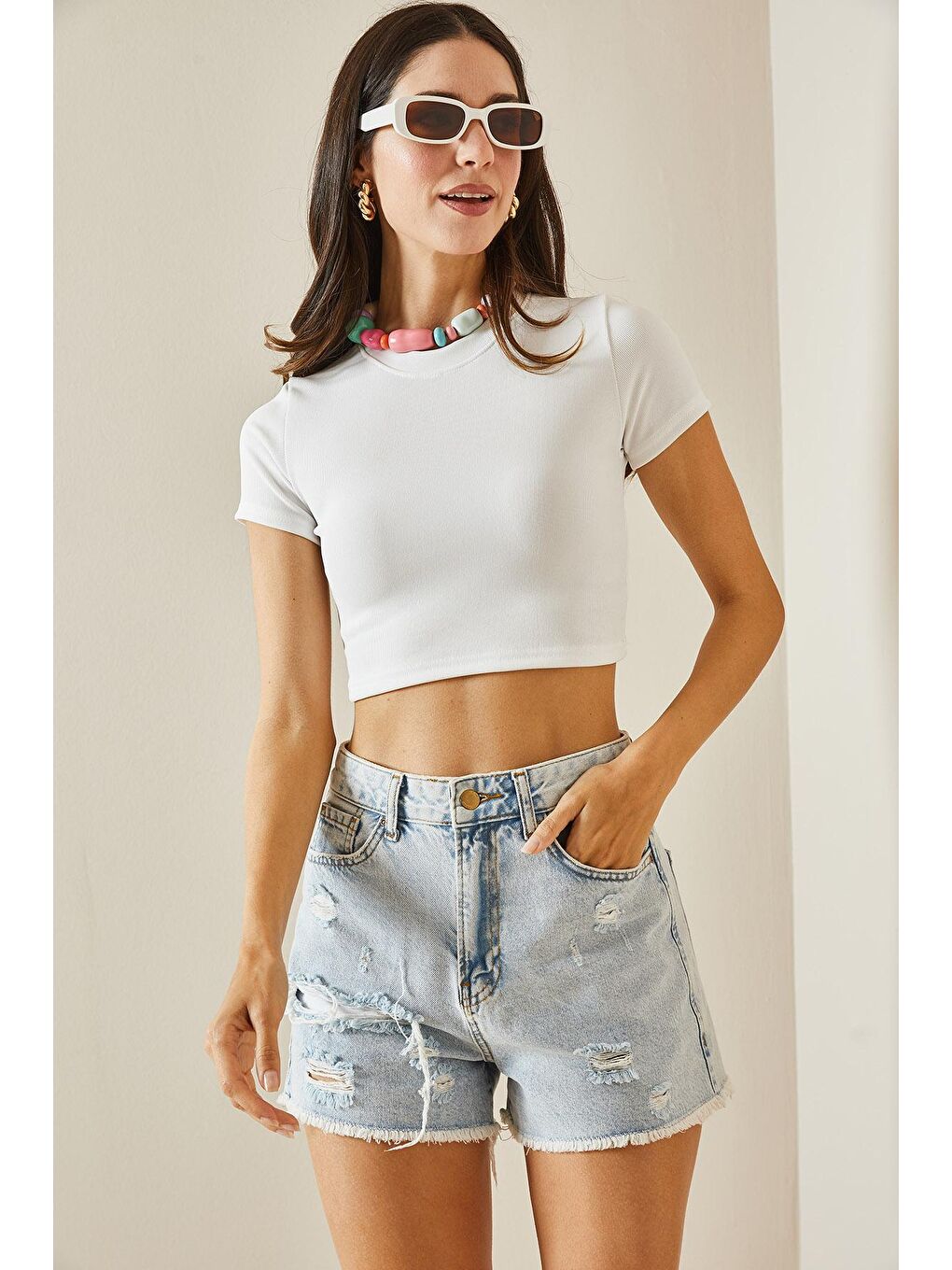 Beyaz Bisiklet Yaka Crop Bluz 5YXK2-48551-01-2