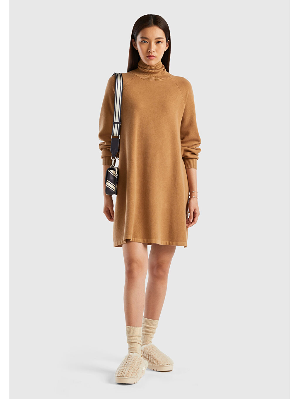 Kahverengi Kadın Taba Pamuk Karışımlı Balıkçı Yaka Diz Midi Elbise-4