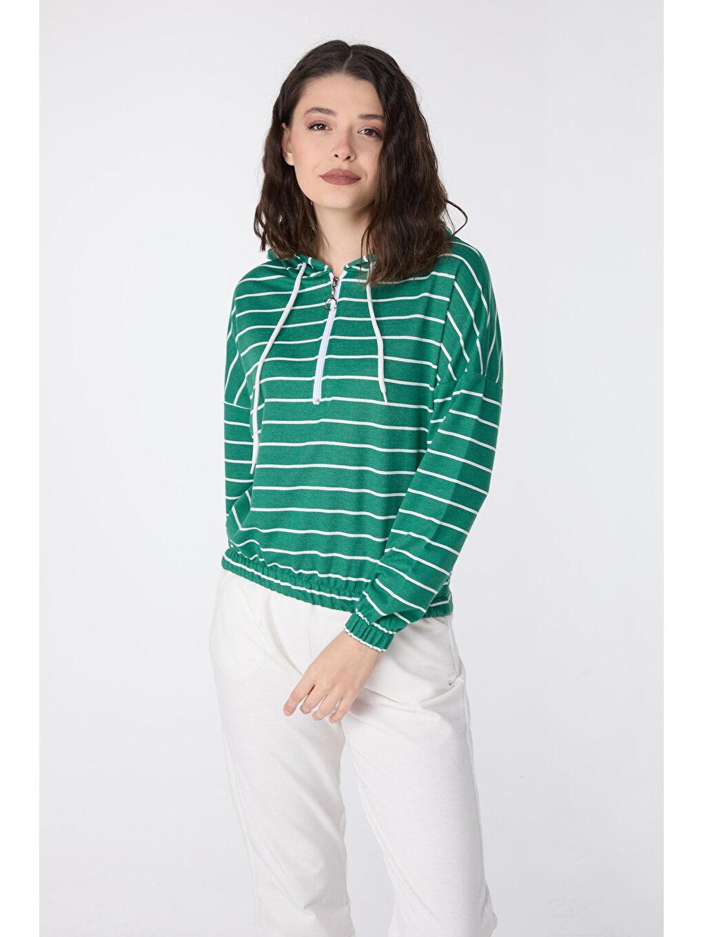 Kapüşonlu Yaka Kadın Yeşil Kapüşonlu Sweat - 23893-2