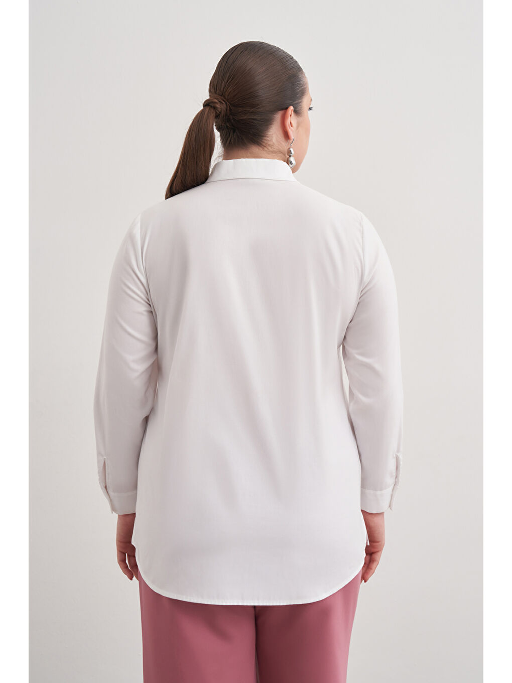 Beyaz İşlemeli Pamuk Gömlek-4