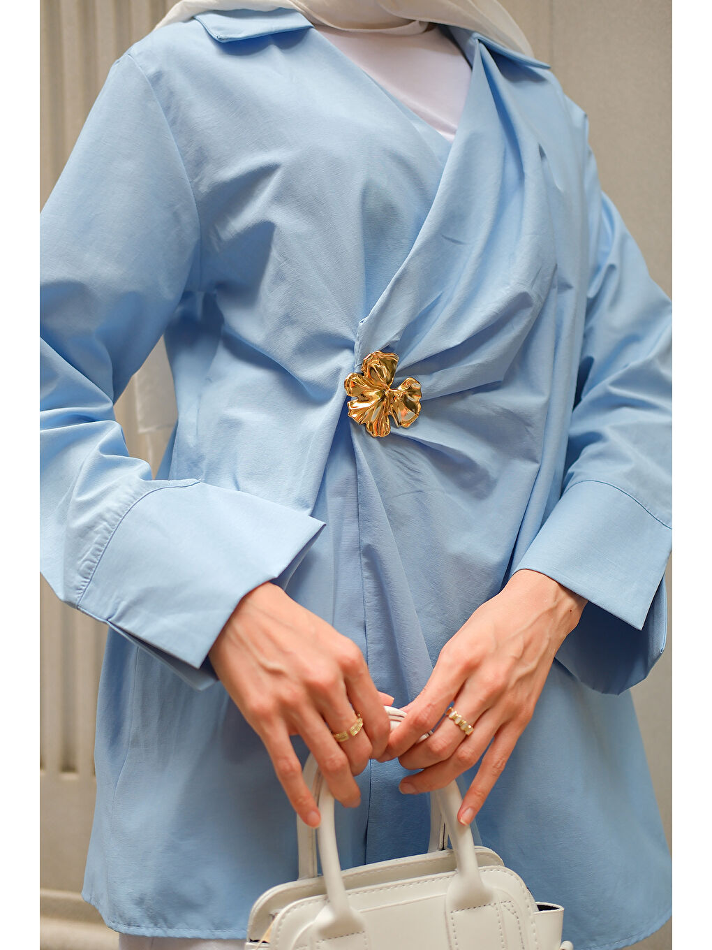 Kadın Broş Detay Poplin Gömlek Açık Mavi-4