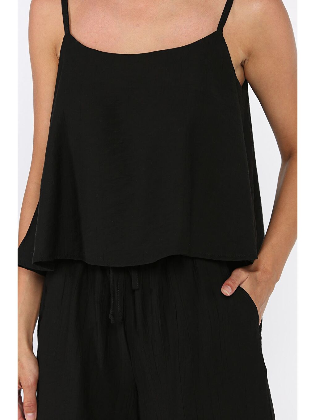 Siyah Kadın Ayarlanabilir Askılı Bluz Bel Lastikli Şort İkili Takım-3