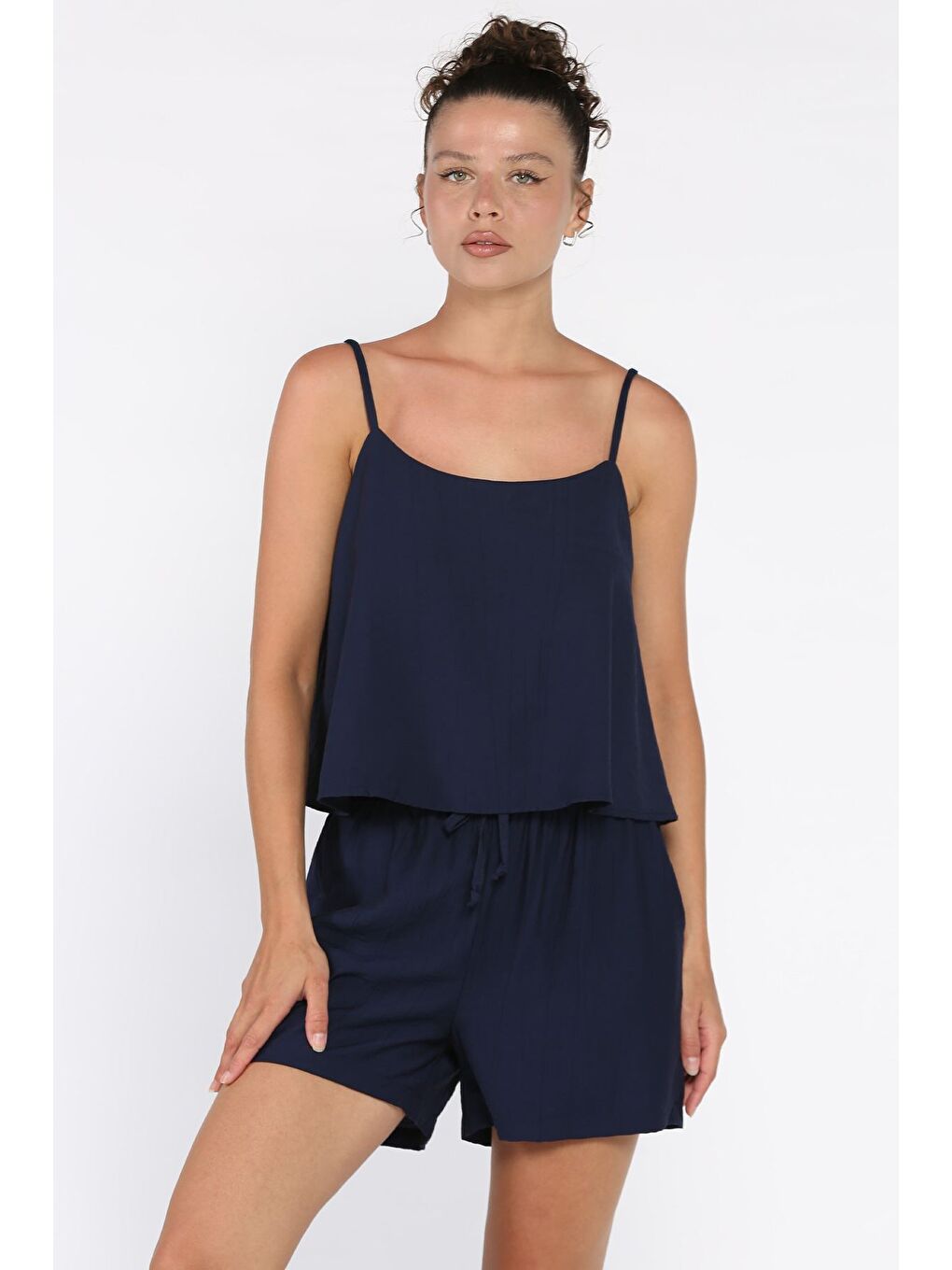Lacivert Kadın Ayarlanabilir Askılı Bluz Bel Lastikli Şort İkili Takım