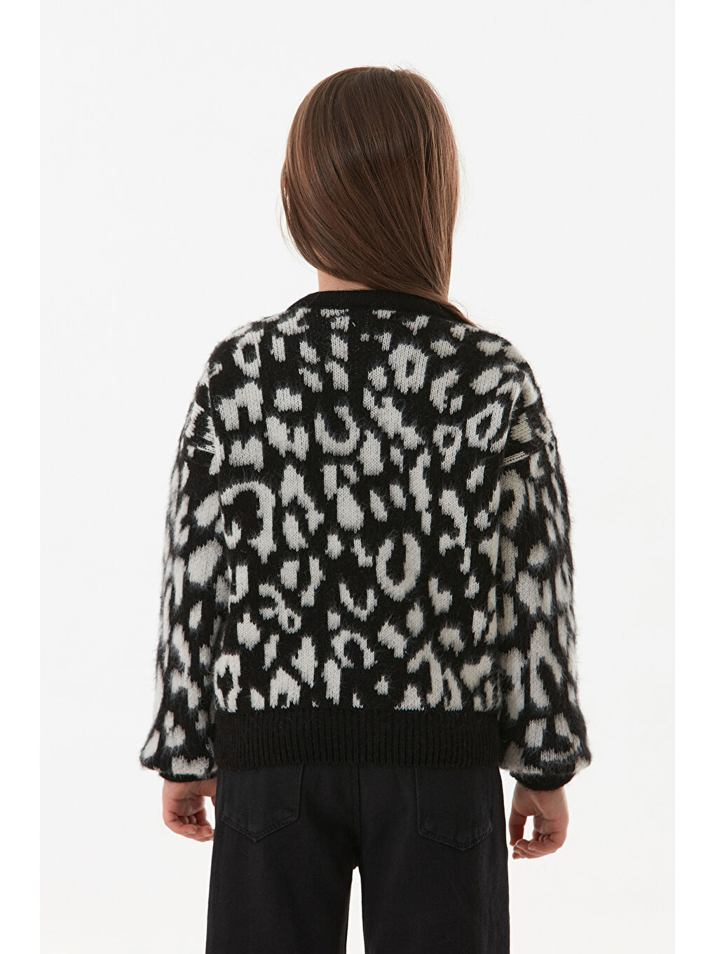 Beyaz Leopar Desenli Fiyonk Detaylı Kız Çocuk Triko Hırka-4