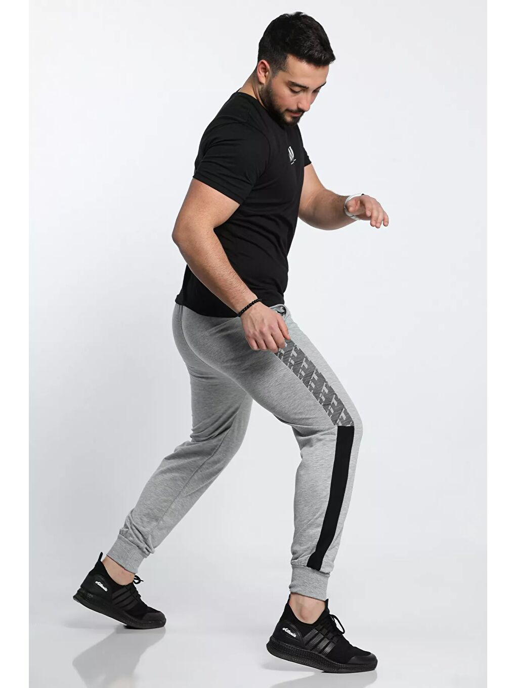 Gri Paça Ve Bel Lastikli Yan Desenli Şerit Detaylı Erkek Eşofman Altı-2