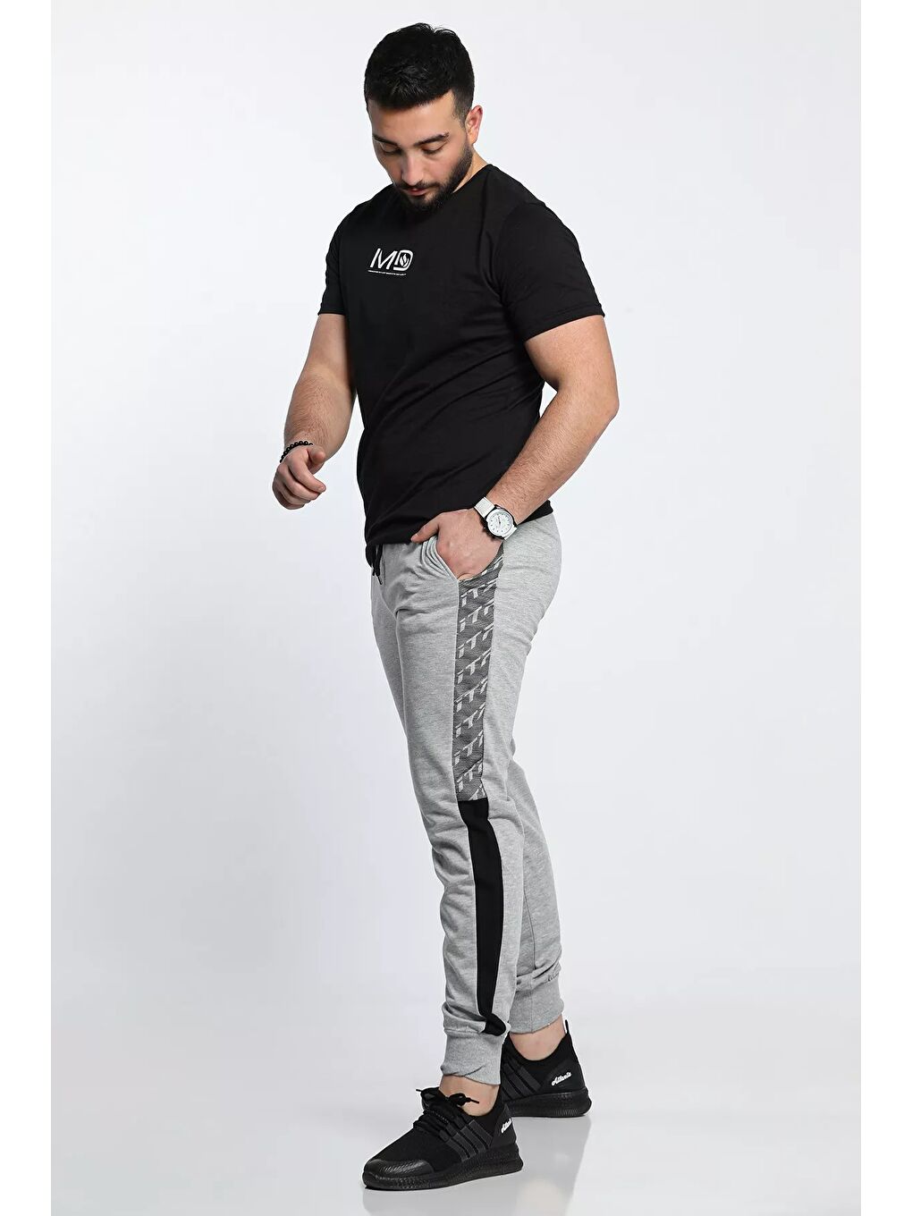 Gri Paça Ve Bel Lastikli Yan Desenli Şerit Detaylı Erkek Eşofman Altı-3