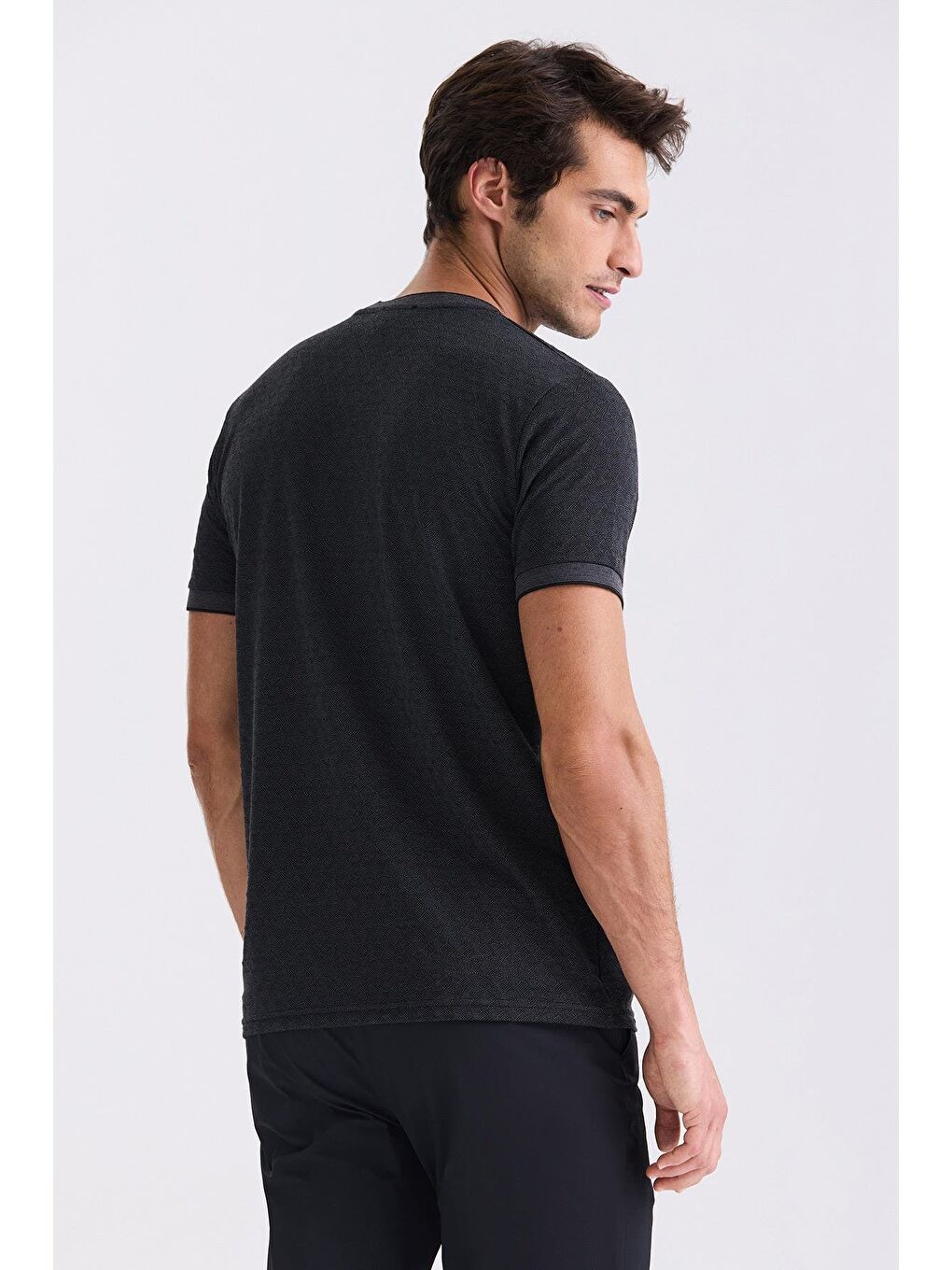 Siyah Slim Fit Bisiklet Yaka T-Shirt-3