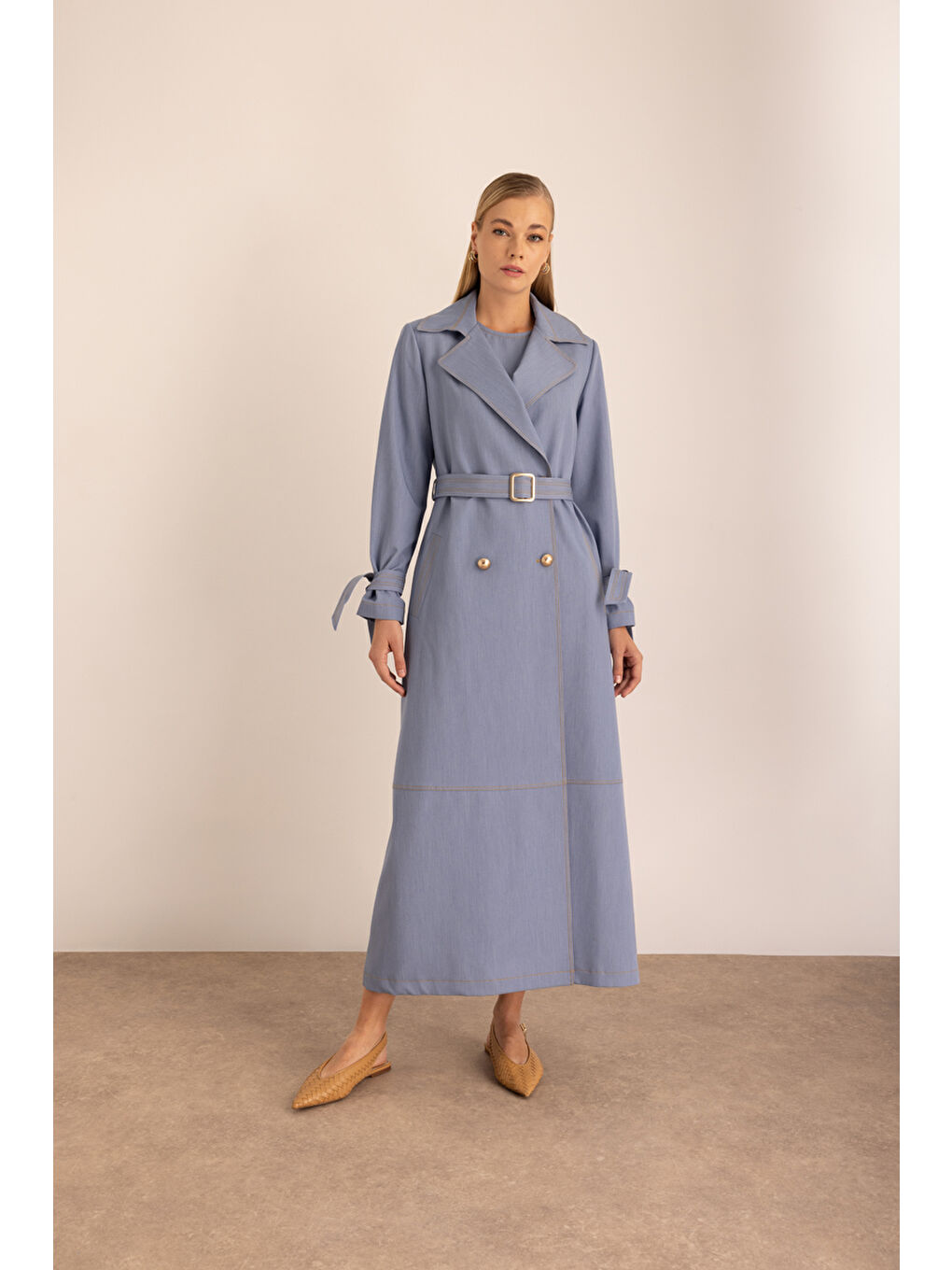 Mavi Kemerli Kruvaze Kapamalı Trençkot