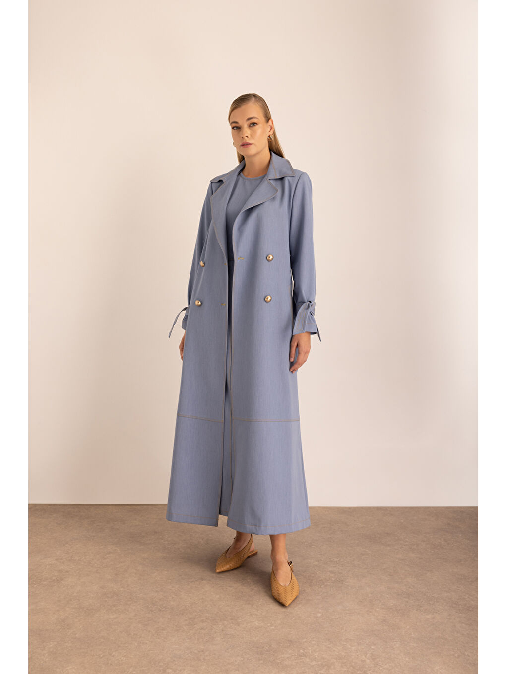 Mavi Kemerli Kruvaze Kapamalı Trençkot-1