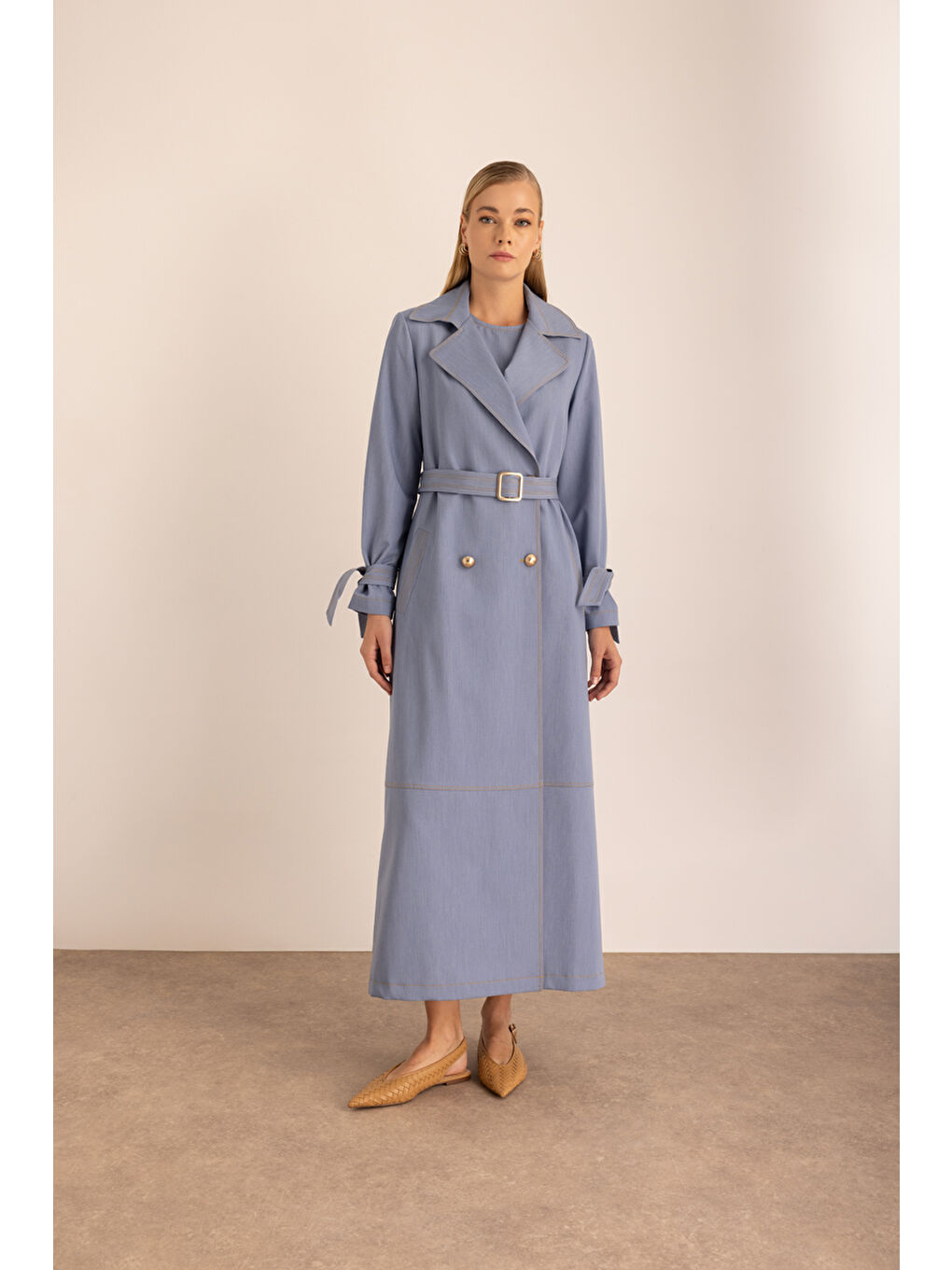 Mavi Kemerli Kruvaze Kapamalı Trençkot-4