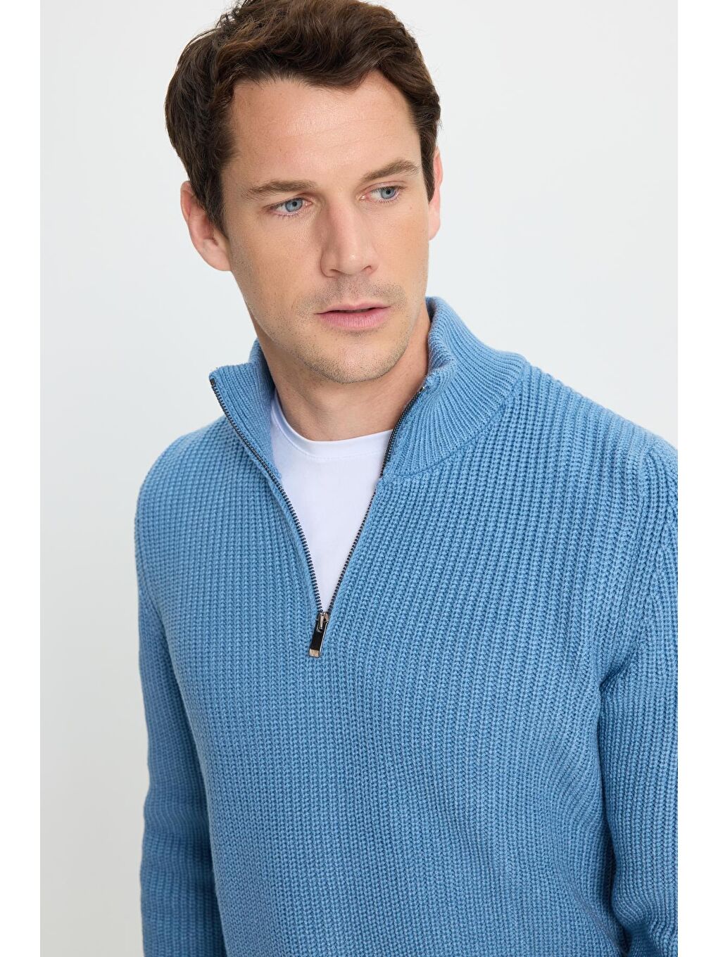 Erkek Slim Fit Dar Kesim Fermuarlı İndigo Dik Yaka Triko Kazak-1