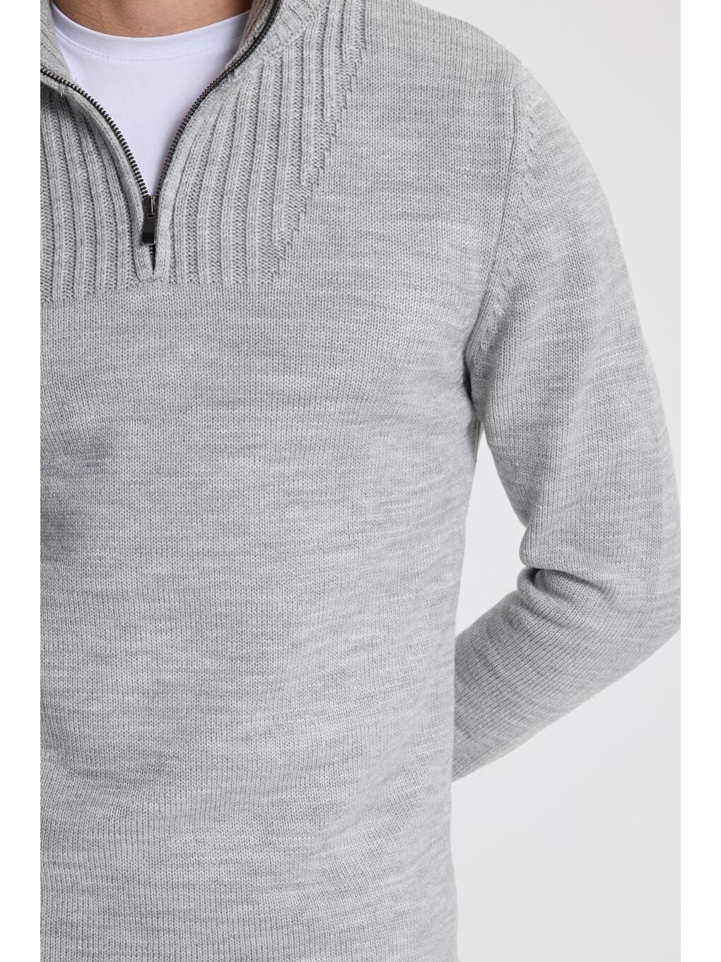 Erkek Slim Fit Dar Kesim Armürlü Fermuarlı Gri Dik Yaka Kazak-2