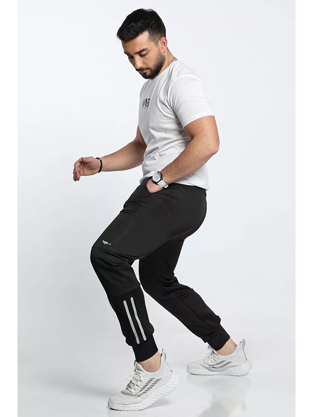 Siyah Bel Ve Paça Lastikli Baskı Detaylı Erkek Cepli Scuba Eşofman Altı-3