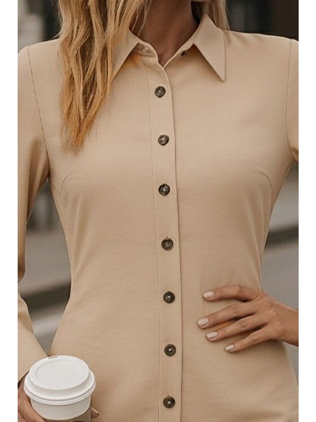 Bej Kadın Uzun Kollu Gömlek Yaka önden Düğmeli Yanlardan Büzgülü Kısa Aerobin Elbise-2