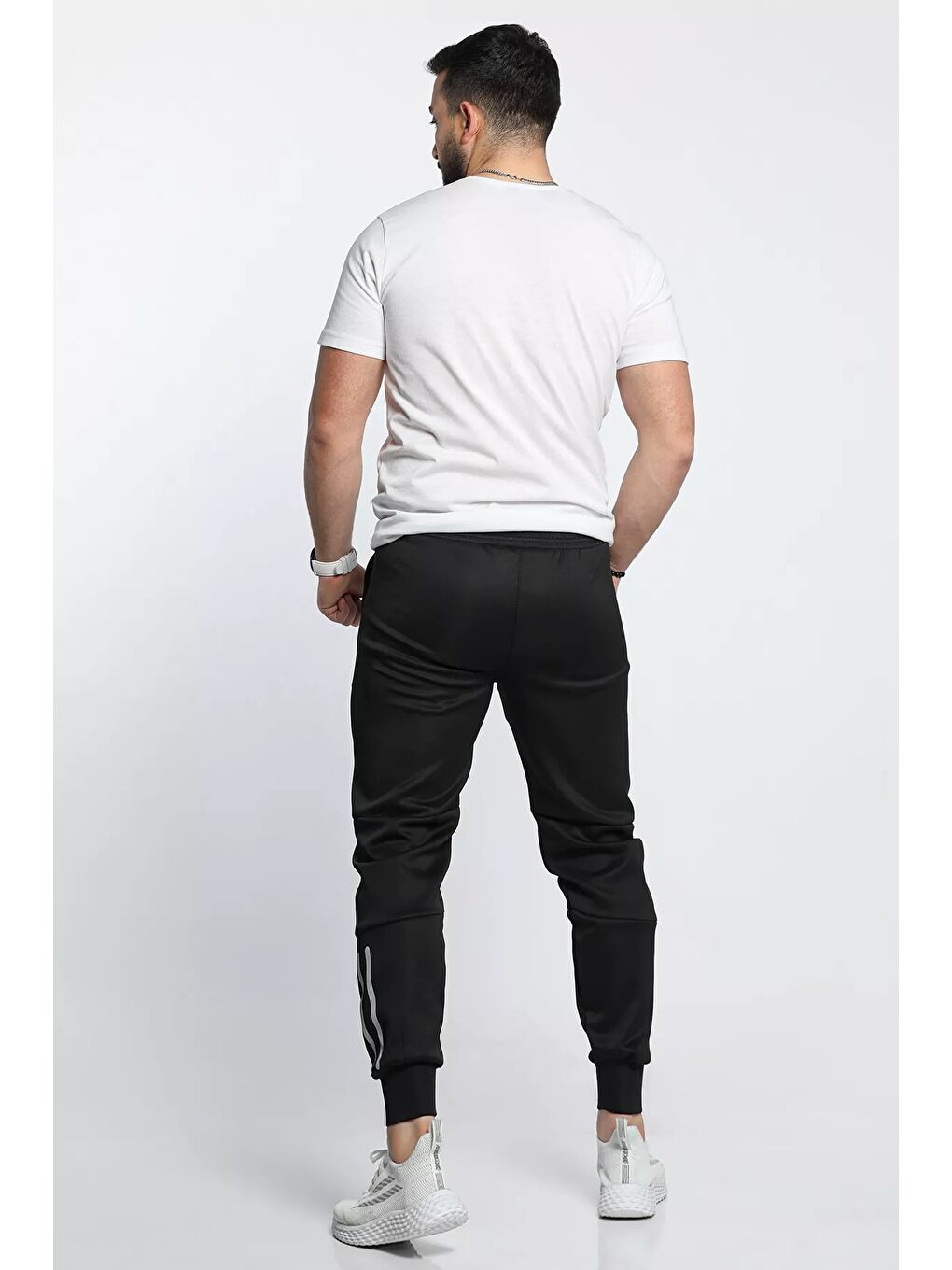 Siyah Bel Ve Paça Lastikli Baskı Detaylı Erkek Cepli Scuba Eşofman Altı-4