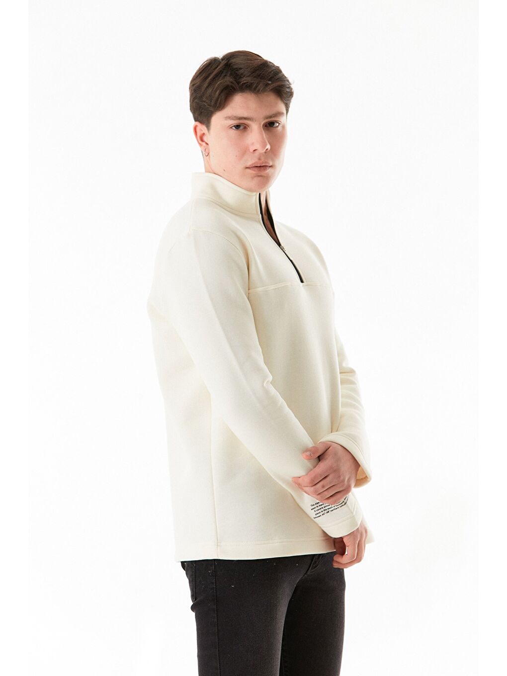 Ekru 3 İplik Kolda Yazı Baskısı Detaylı Dik Yaka Büyük Beden Sweatshirt-3