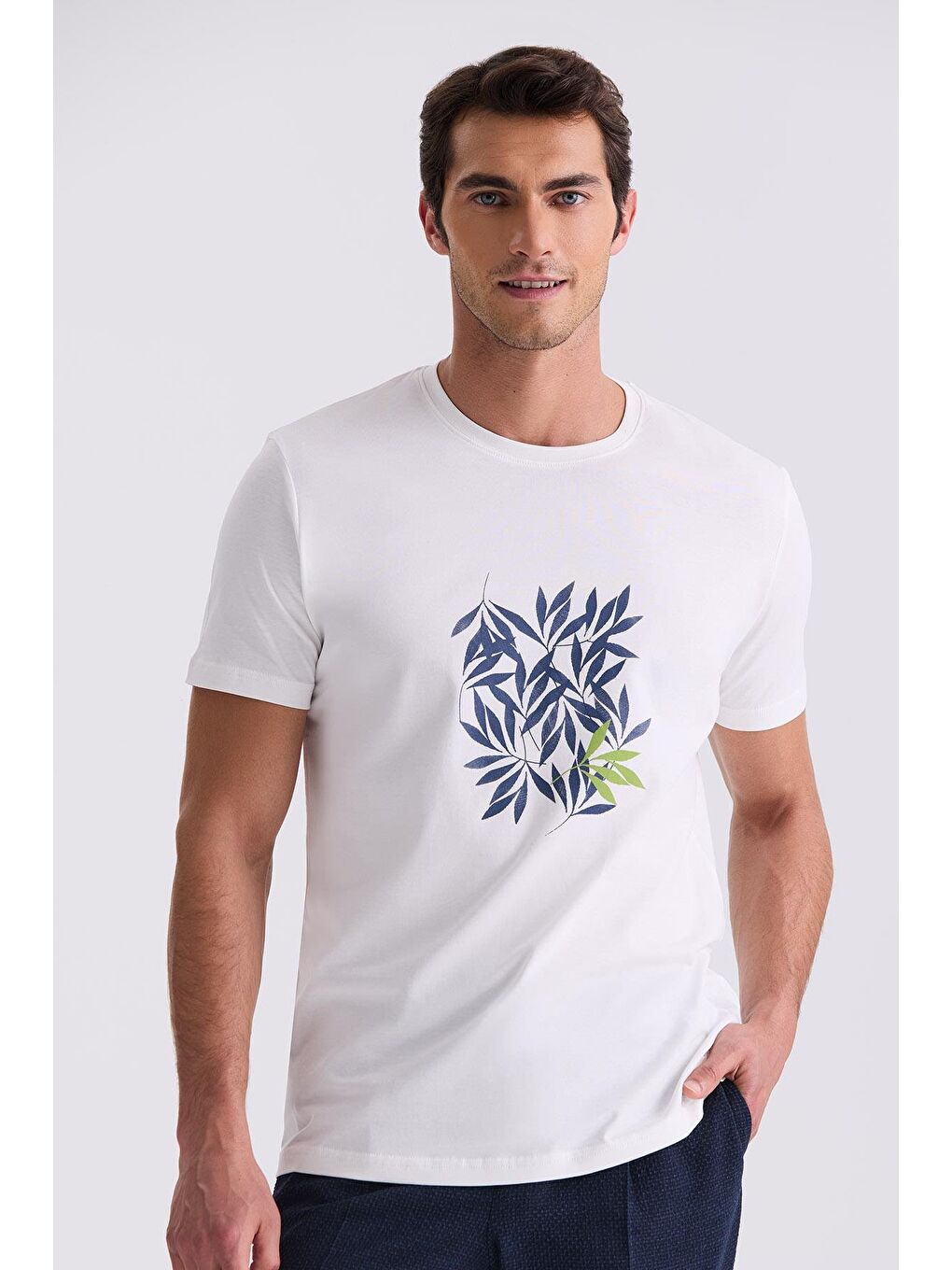 Ekru Slim Fit Bisiklet Yaka T-Shirt