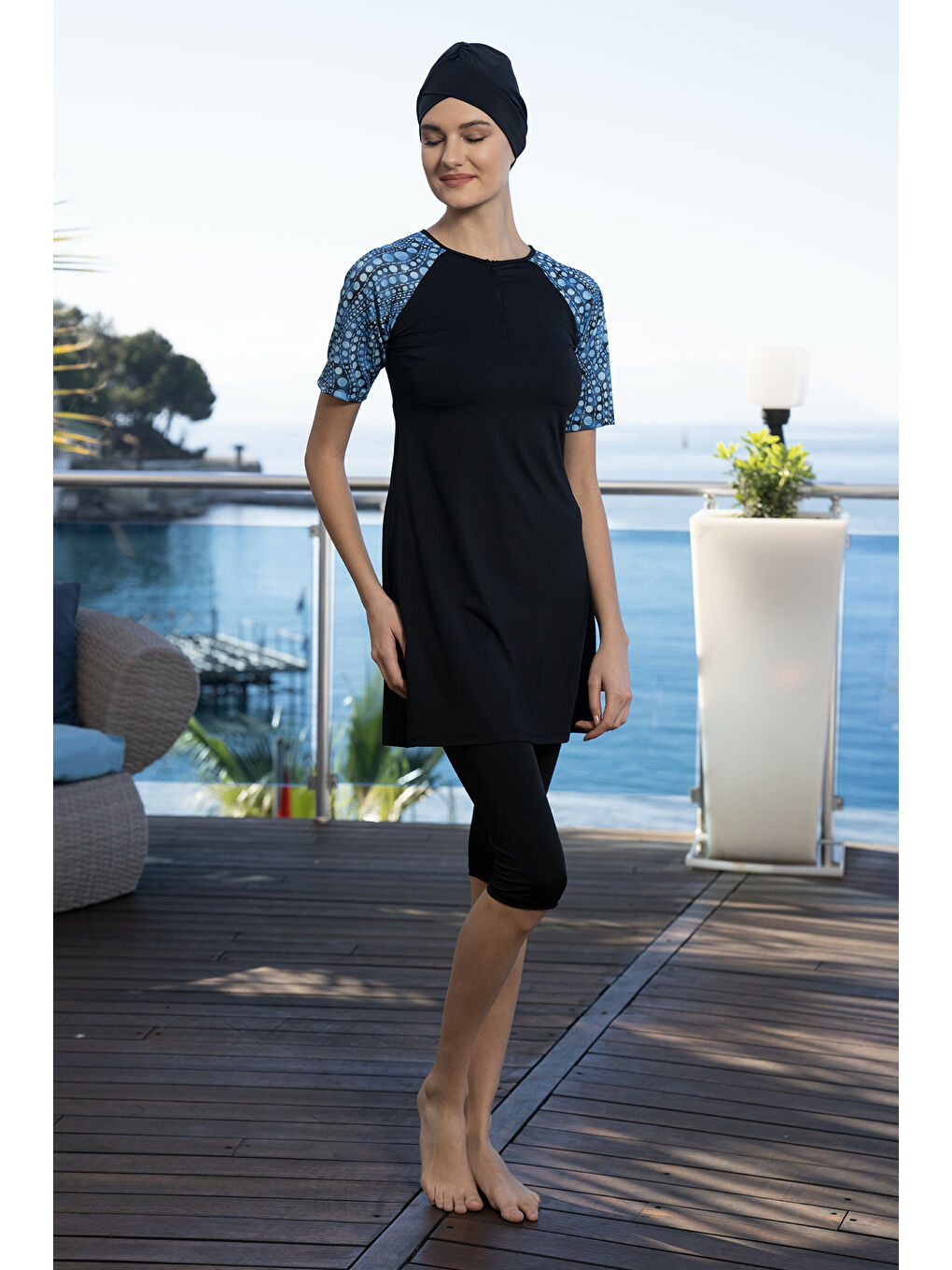 Kısa Kollu Yarı Kapalı Mayo 24825 Siyah-2