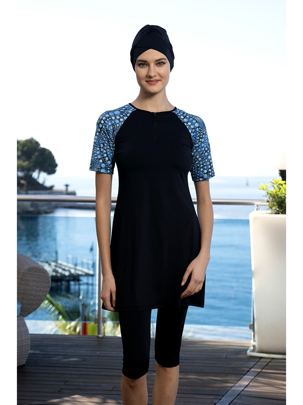 Kısa Kollu Yarı Kapalı Mayo 24825 Siyah-4