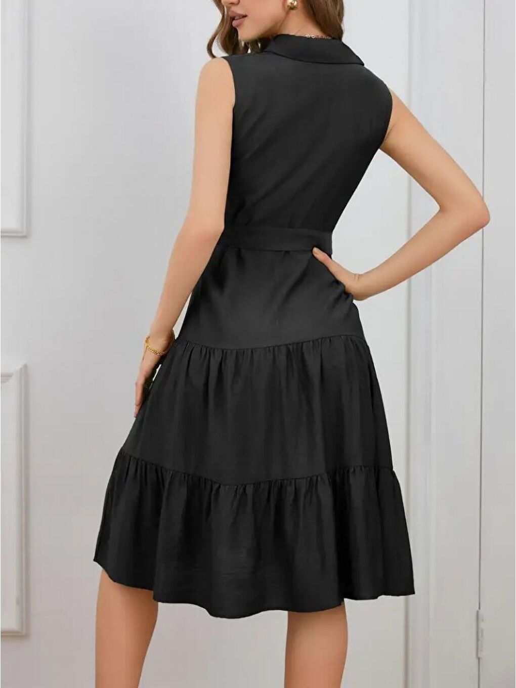 Siyah Kadın Kısa Kollu Gömlek Yaka Düğmeli Beli Kuşaklı Katlı Dokuma Midi Elbise-2