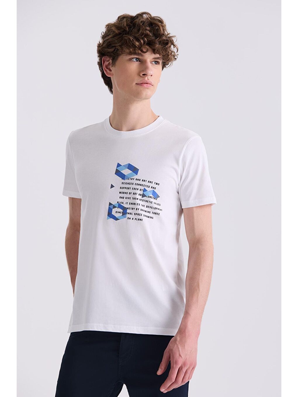 Beyaz Slim Fit Bisiklet Yaka T-Shirt