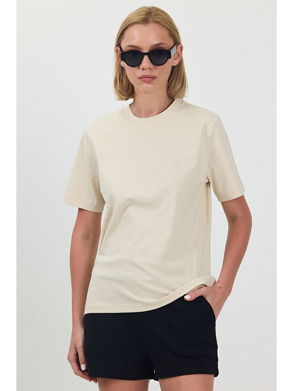 Ekru Kadın Basic Krem T-Shirt