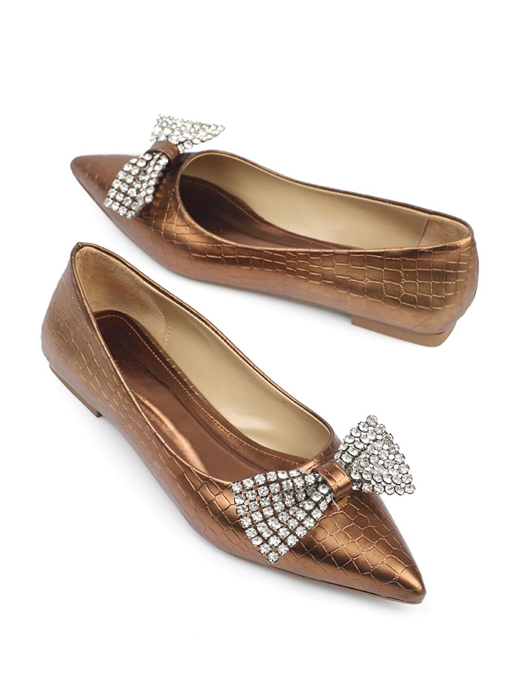 Turuncu Sivri Burunlu Taşlı Fiyonklu Kroko Desenli Kadın Babet-1