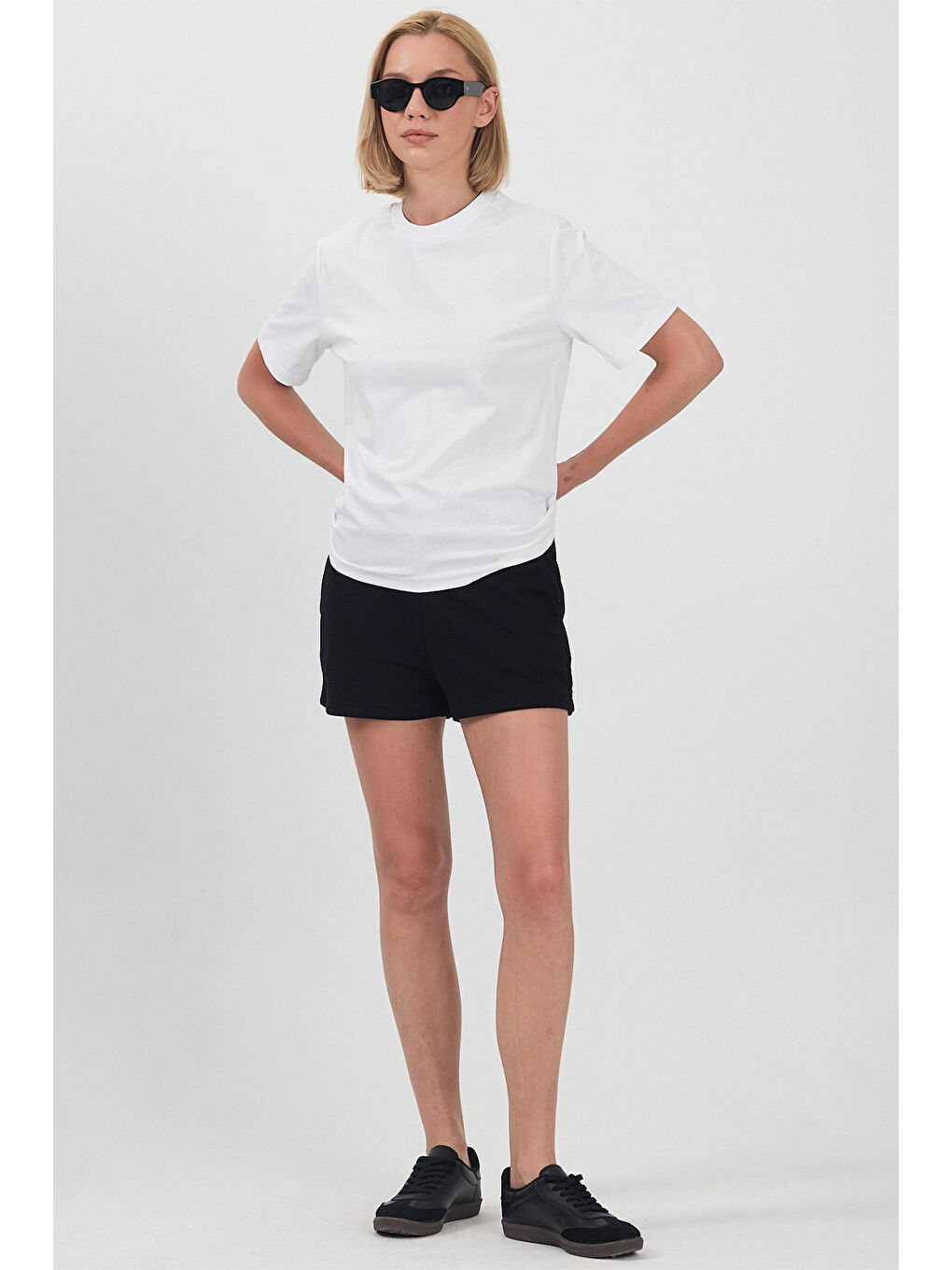 Kadın Basic Beyaz T-Shirt-3