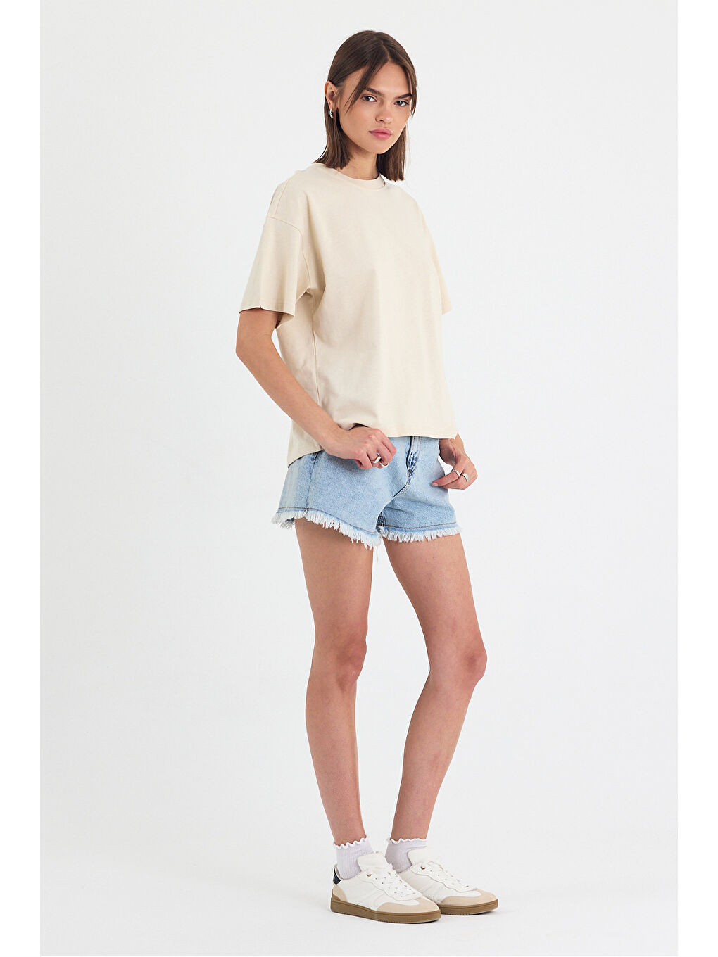 Ekru Kadın Timeless Oversize Krem T-Shirt-2