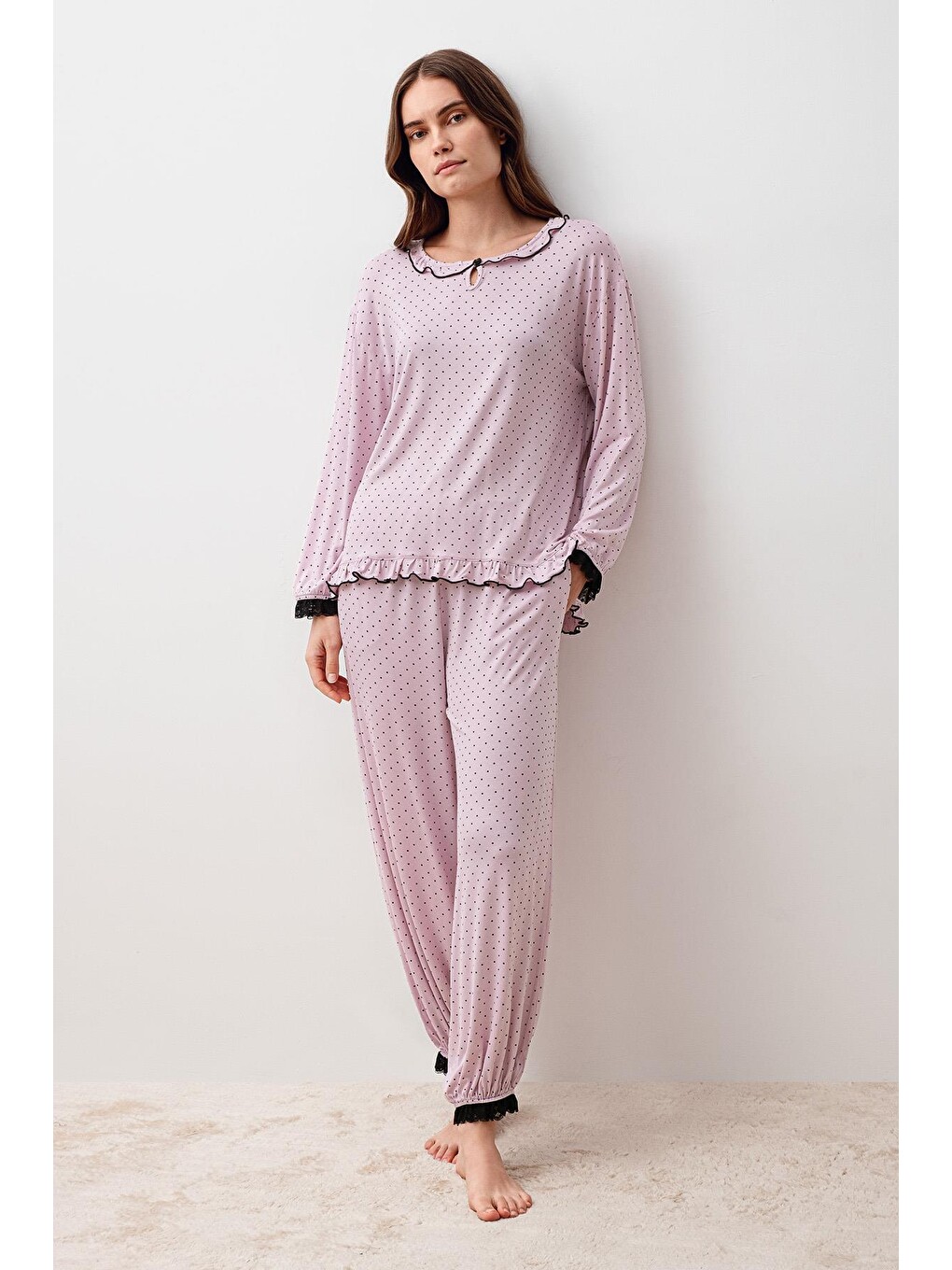 Pembe Uzun Kollu Puantiyeli Dantelli Paçası Lastikli Elastanlı Viskoz Pijama Takım 20208-1
