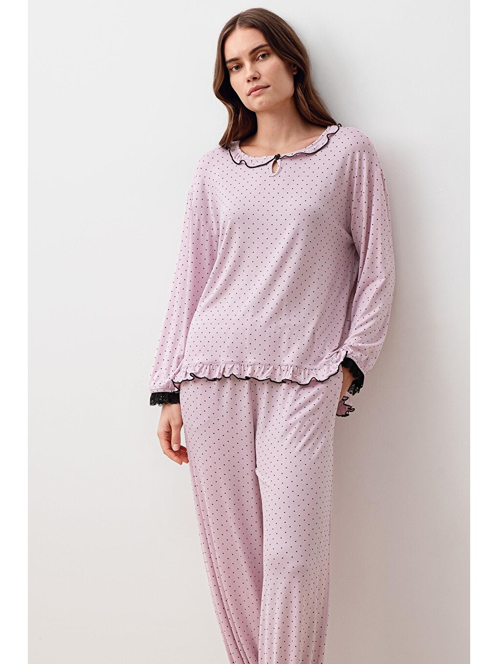 Pembe Uzun Kollu Puantiyeli Dantelli Paçası Lastikli Elastanlı Viskoz Pijama Takım 20208-2