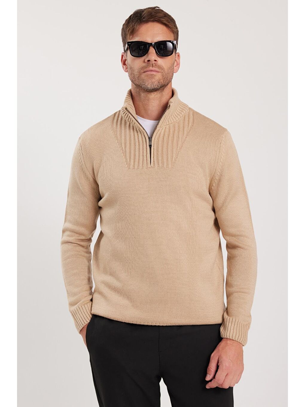 Bej Erkek Slim Fit Dar Kesim Armürlü Fermuarlı Taş Dik Yaka Kazak-3