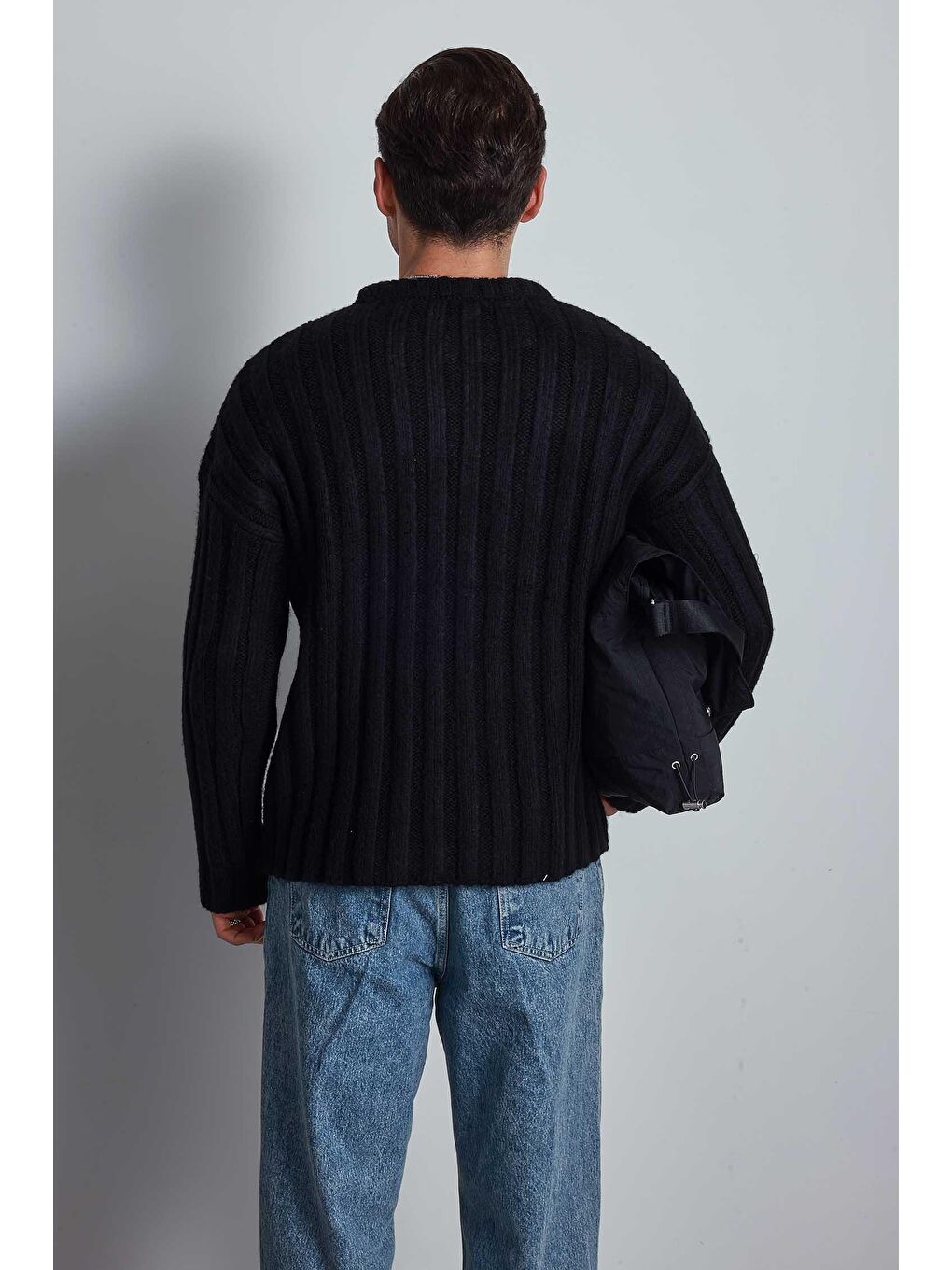 Erkek Oversize Kalın Fitilli Triko Kazak Siyah-4