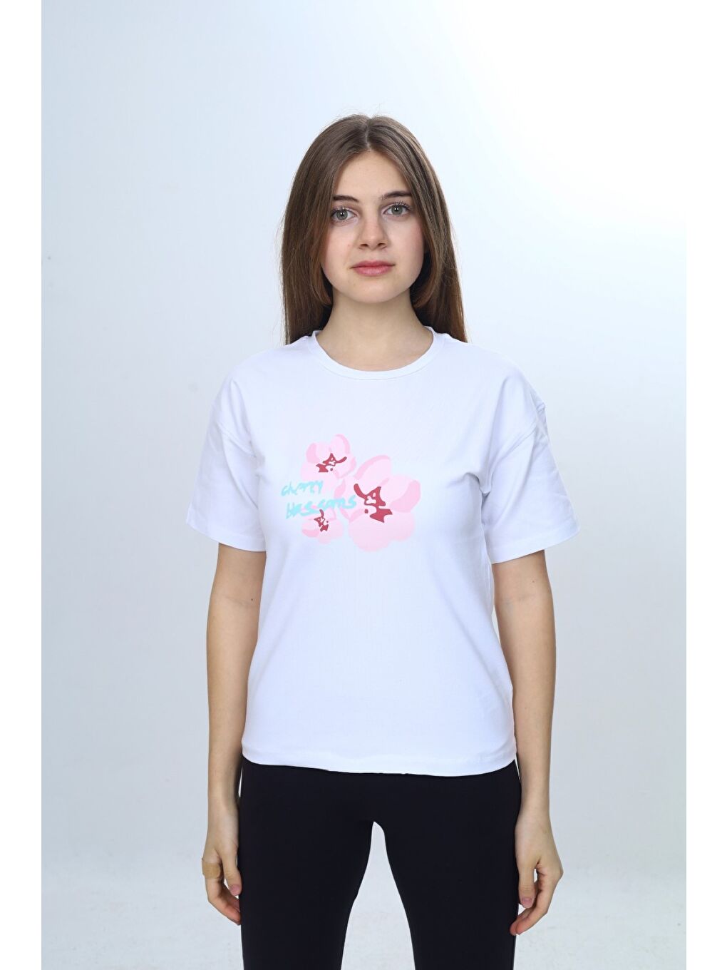 Beyaz Kız Çocuk Bisiklet Yaka Düşük Omuz Kısa Kollu Baskılı Tişört 25011